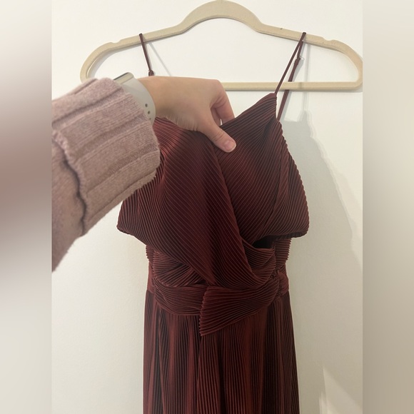 ASTR Burgundy Cut Out Jumpsuit || Size Small - Picture 4 of 6